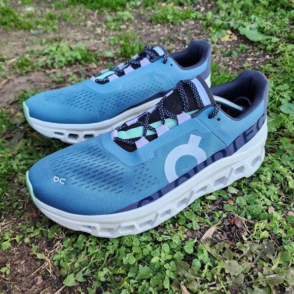 On Running Other - ON CLOUDMONSTER - Mens Athletic Shoes - SIZE 11